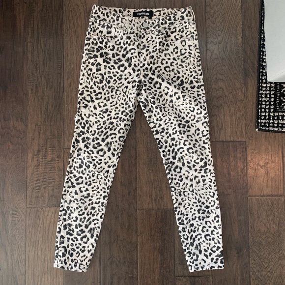Express Leopard Print Denim Jeans - Picture 4 of 9